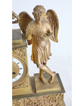Pendule in Bronze Son Movement XIXe Centurys Without Balancier