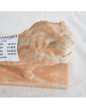 Sculpture of Lion en Pierre