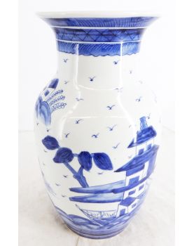 Asia Porcelain Vase