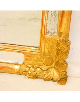 18th Century Golden Mirror in Parecloses