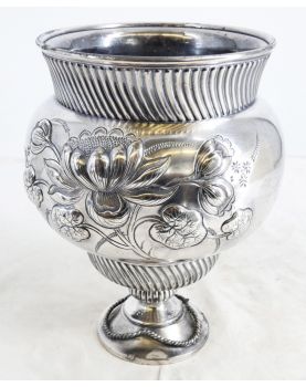 Cache Pot in Silver Metal Shape English Decor Floral