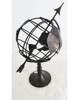 Globe Décoratif en Métal