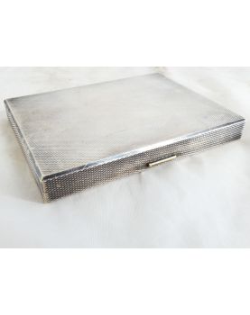Case in Cigarette in Silver Metal