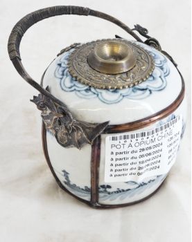 Small Chinese Opium Pot with a Handle