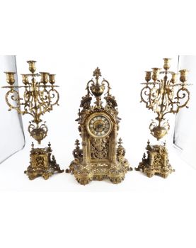 Bronze Pendulum with Candlesticks Missing Key