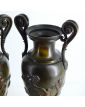Paire de Vases en Régule Décor Antique sur Socle en Marbre