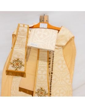 Chasuble Jaune Dorée avec Manipule