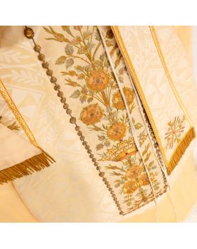 Chasuble Jaune Dorée avec Manipule