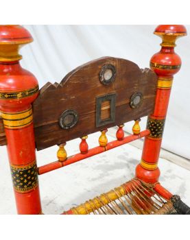 Chaise en Bois Polychrome Éthnique Assise Cannée et Tressée
