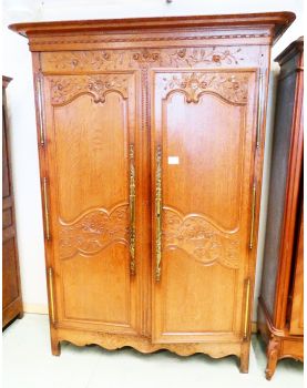 Armoire Normande à Restaurer avec Clé