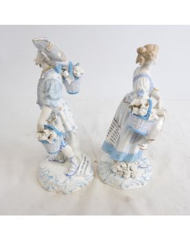 Couple en Porcelaine Polychrome