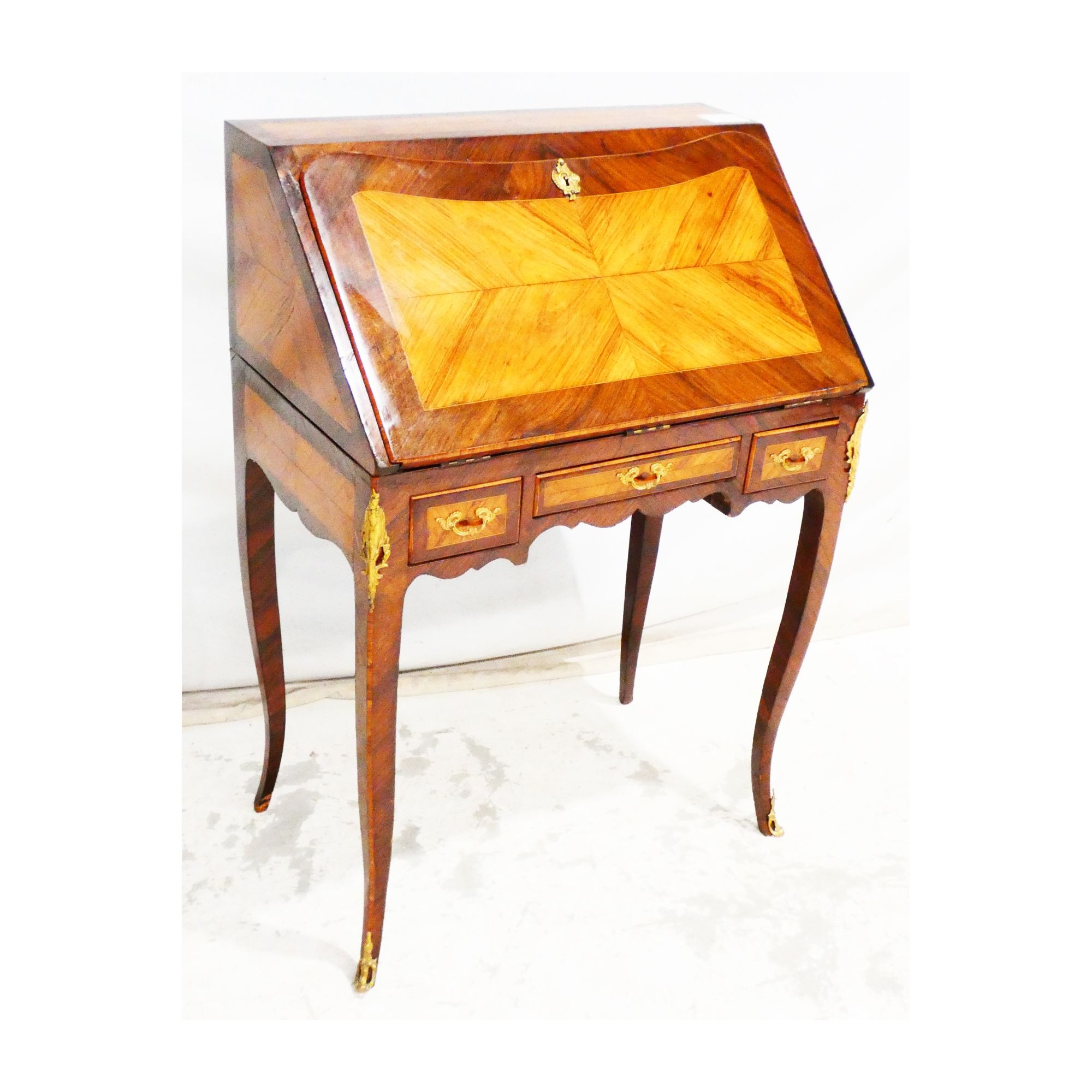 Sloping Desk with Curved Legs and Key Sloping Desk with Curved Legs and Key