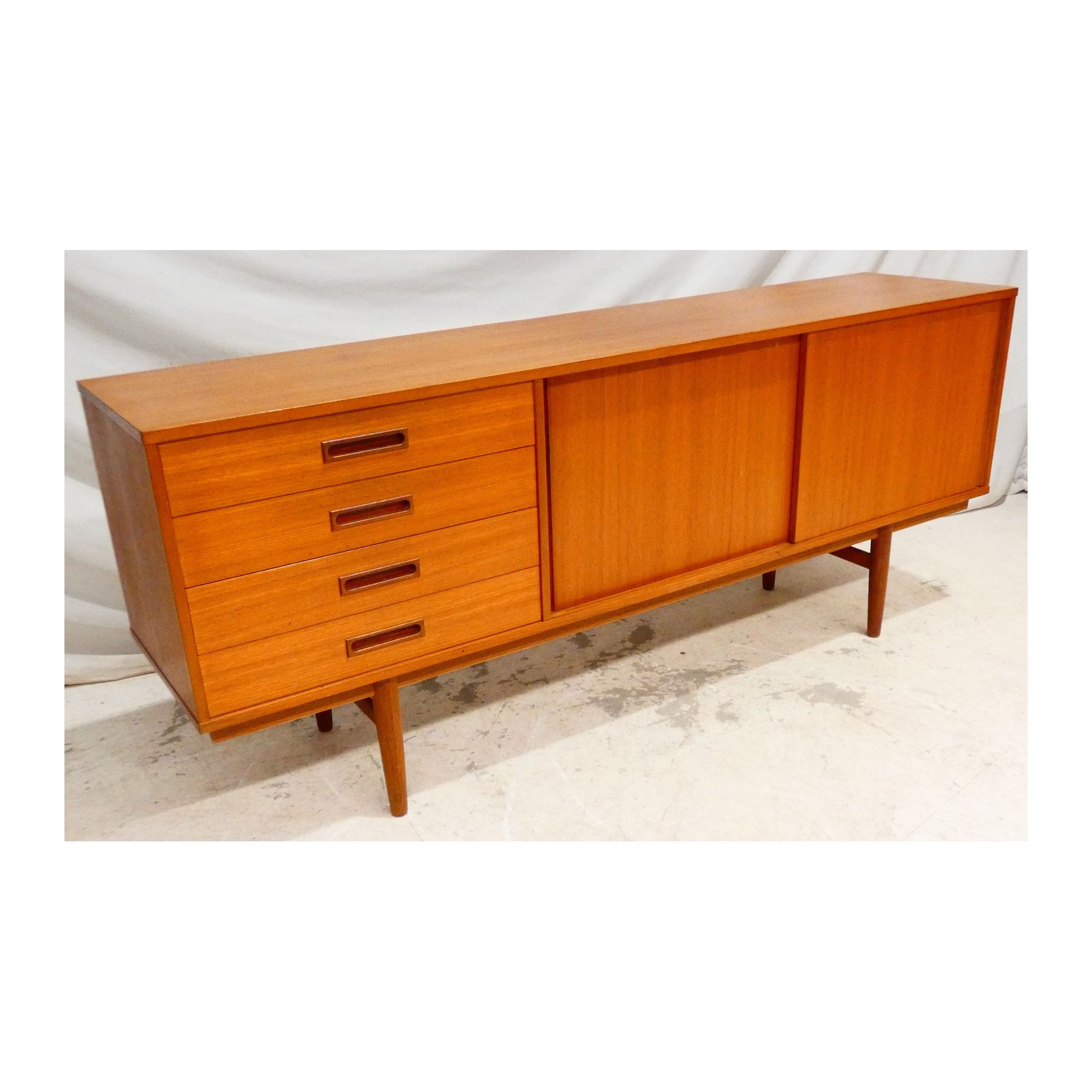 TROEDS Danish Sideboard 4 Drawers 2 Sliding Doors TROEDS Danish Sideboard 4 Drawers 2 Sliding Doors