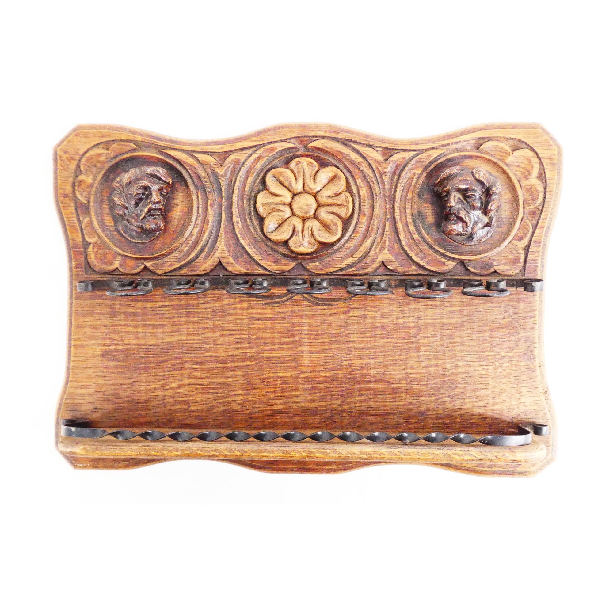 Carved Wooden Pipe Holder Carved Wooden Pipe Holder