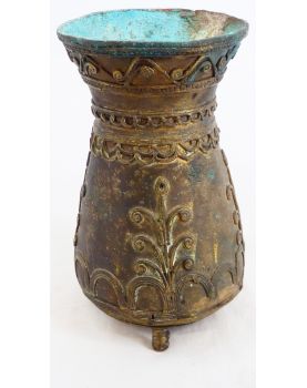 Petit Vase Indien en Laiton Ciselé
