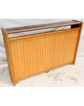 Cache Radiateur en Bois Dessus Carrelé par GUILLERME ET CHAMBRON