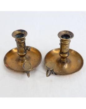Paire de Bougeoirs à Poussoir