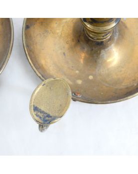 Paire de Bougeoirs à Poussoir