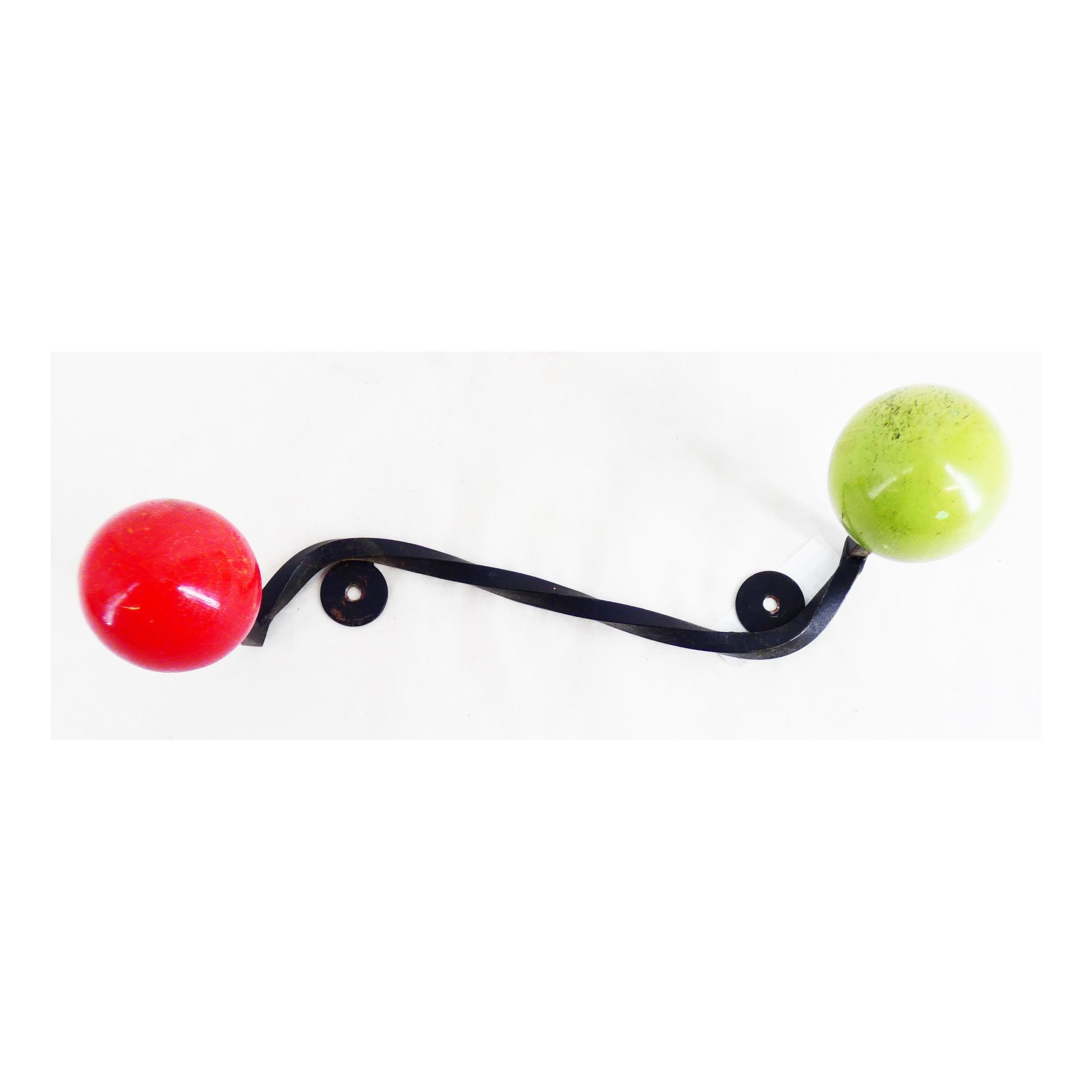 Petite Patère en Métal Noir et 2 Boules Colorés en Bois Petite Patère en Métal Noir et 2 Boules Colorés en Bois