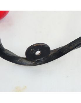 Petite Patère en Métal Noir et 2 Boules Colorés en Bois