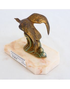 Sujet Oiseau en Régule Élément de Serre Livres
