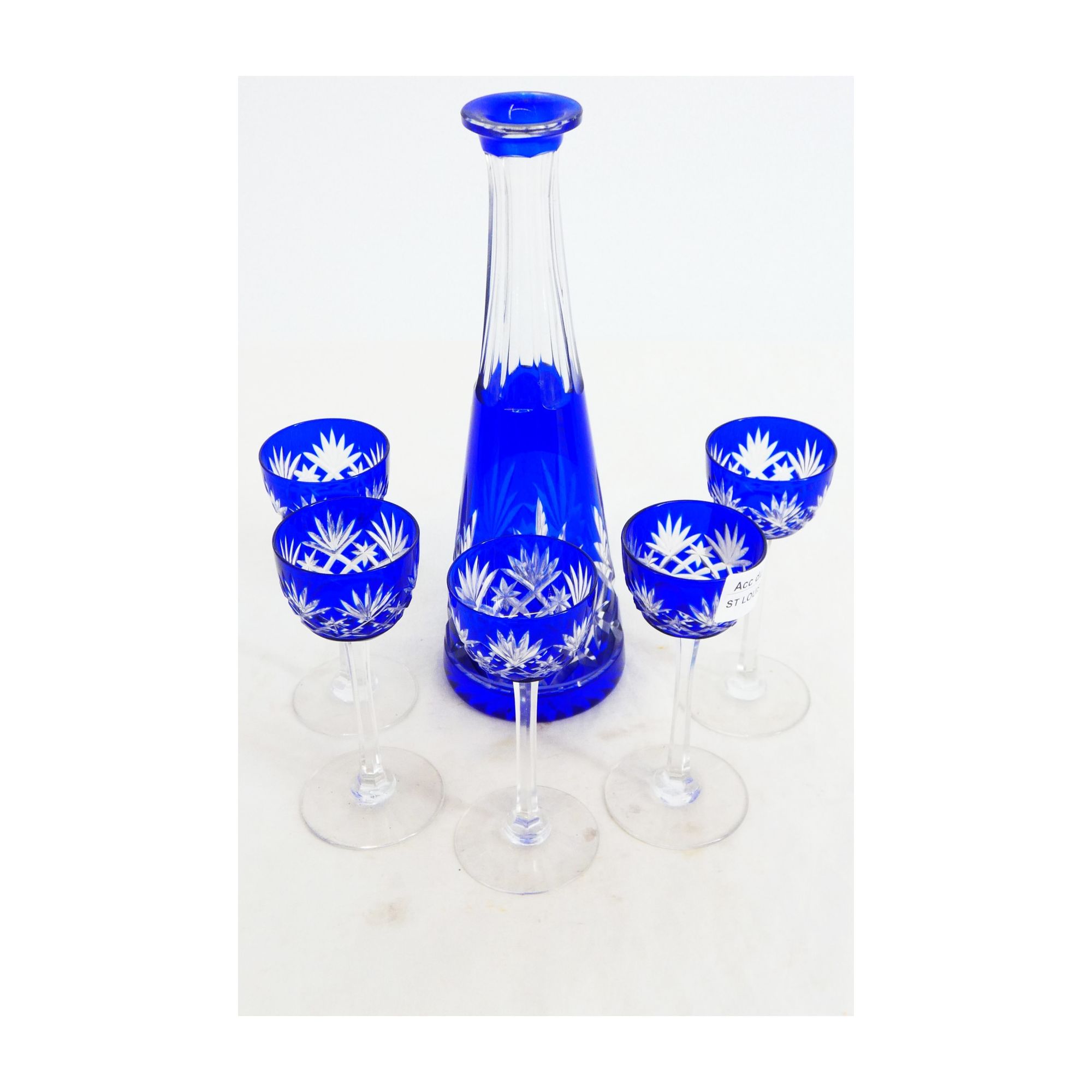 Lot 5 Petits Verres avec Carafe Sans Bouchon Lot 5 Petits Verres avec Carafe Sans Bouchon