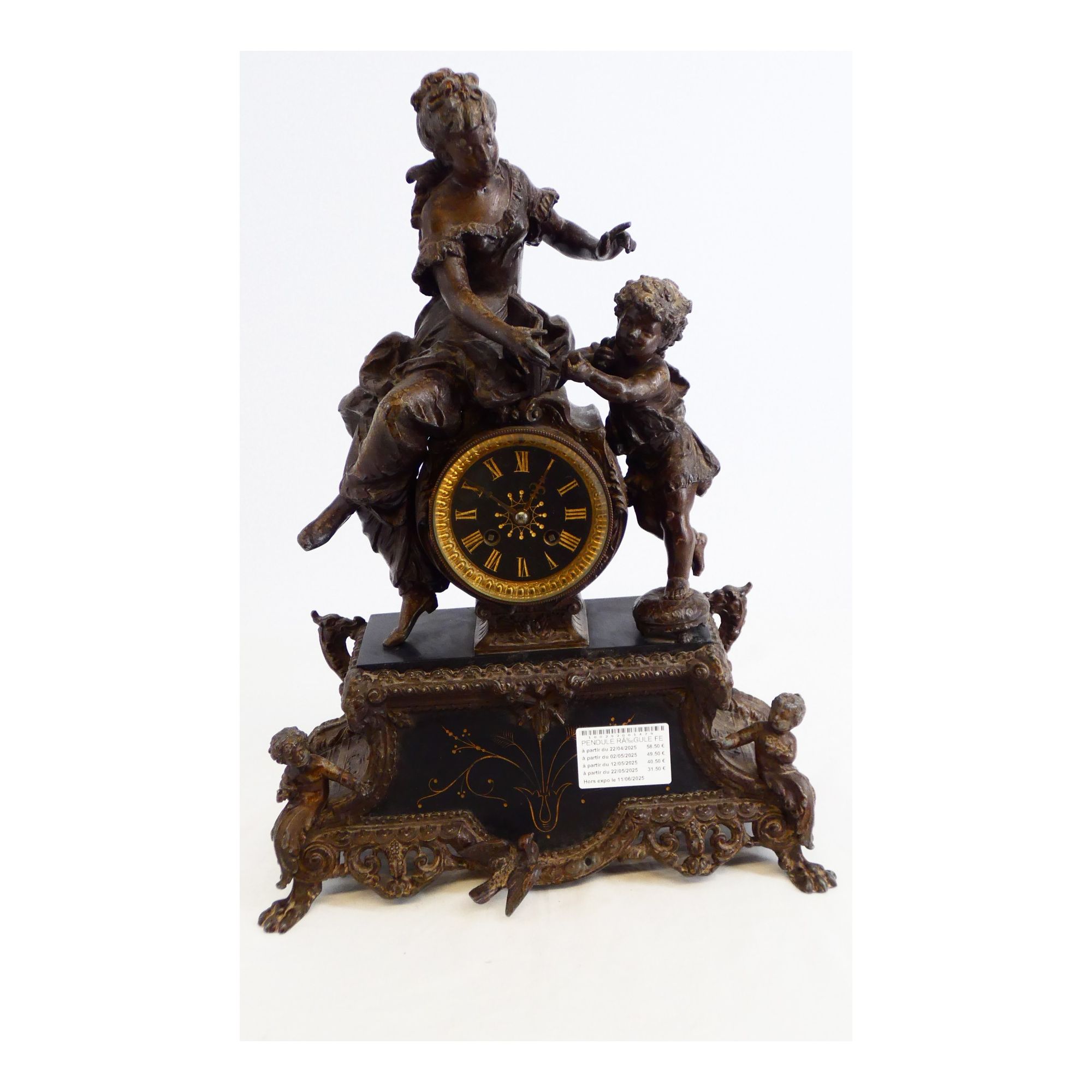 Pendule en Régule Sujet Femme et Enfant à Restaurer avec Balancier Pendule en Régule Sujet Femme et Enfant à Restaurer avec Balancier
