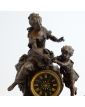 Pendule en Régule Sujet Femme et Enfant à Restaurer avec Balancier