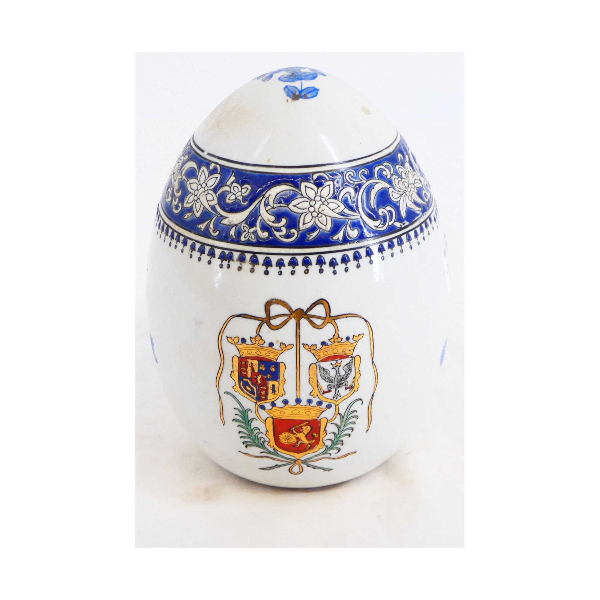 Decorative Porcelain Egg Decorative Porcelain Egg