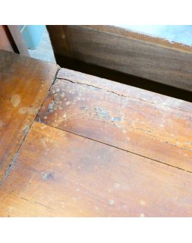 Large Cherry Wood Maie
