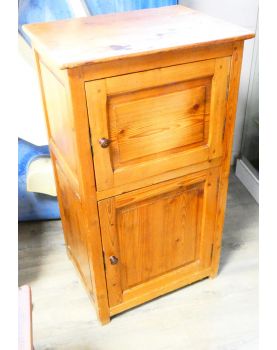 Meuble en Sapin 2 Portes