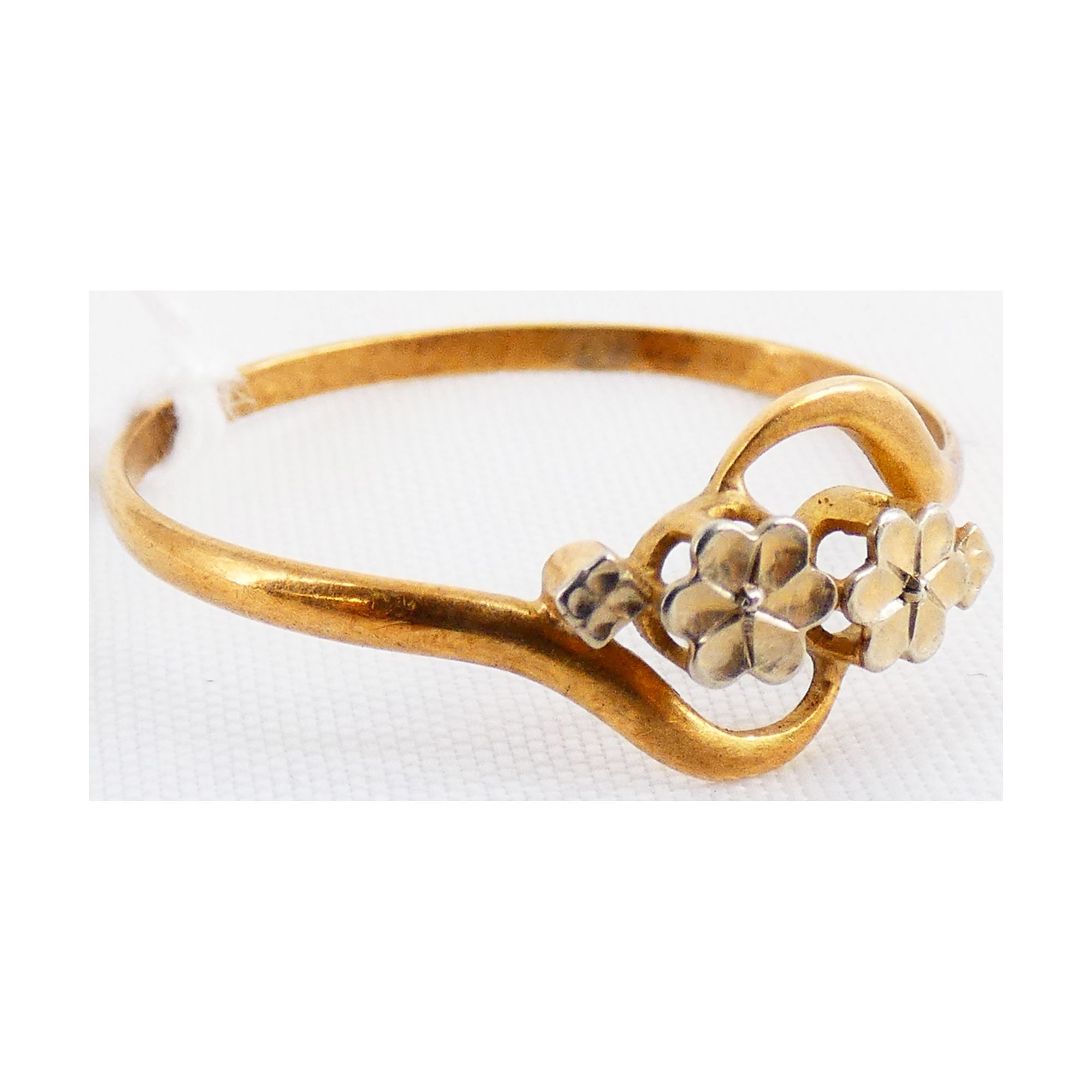 Bague en Or 18k 1.76 Grammes Bague en Or 18k 1.76 Grammes