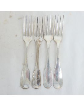 Lot de Couverts en Argent 610 Grammes