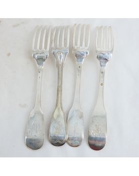 Lot de Couverts en Argent 610 Grammes