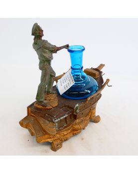 Boat Carafe Holder in Regulate