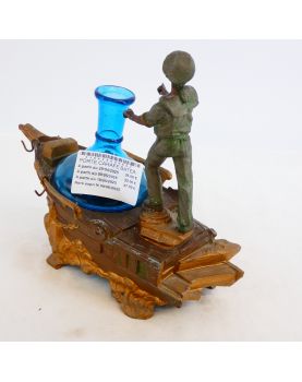 Boat Carafe Holder in Regulate