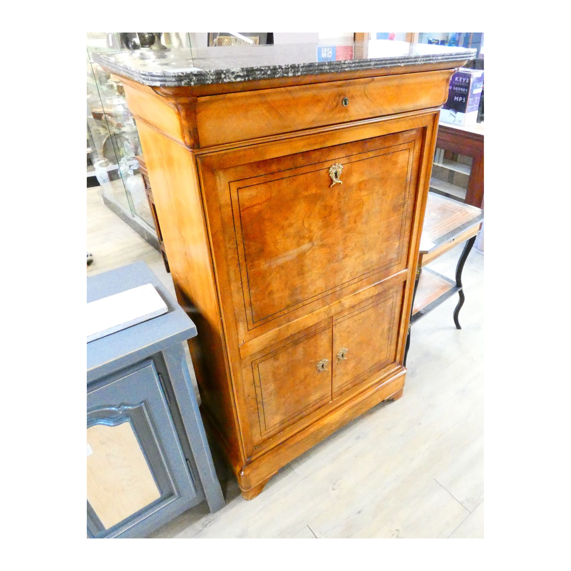 Secretary 1 Drawer 1 Flap 2 Doors 19th Century Elm Burl Secretary 1 Drawer 1 Flap 2 Doors 19th Century Elm Burl