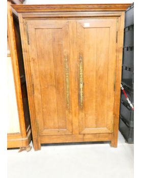 Oak Wardrobe with Key