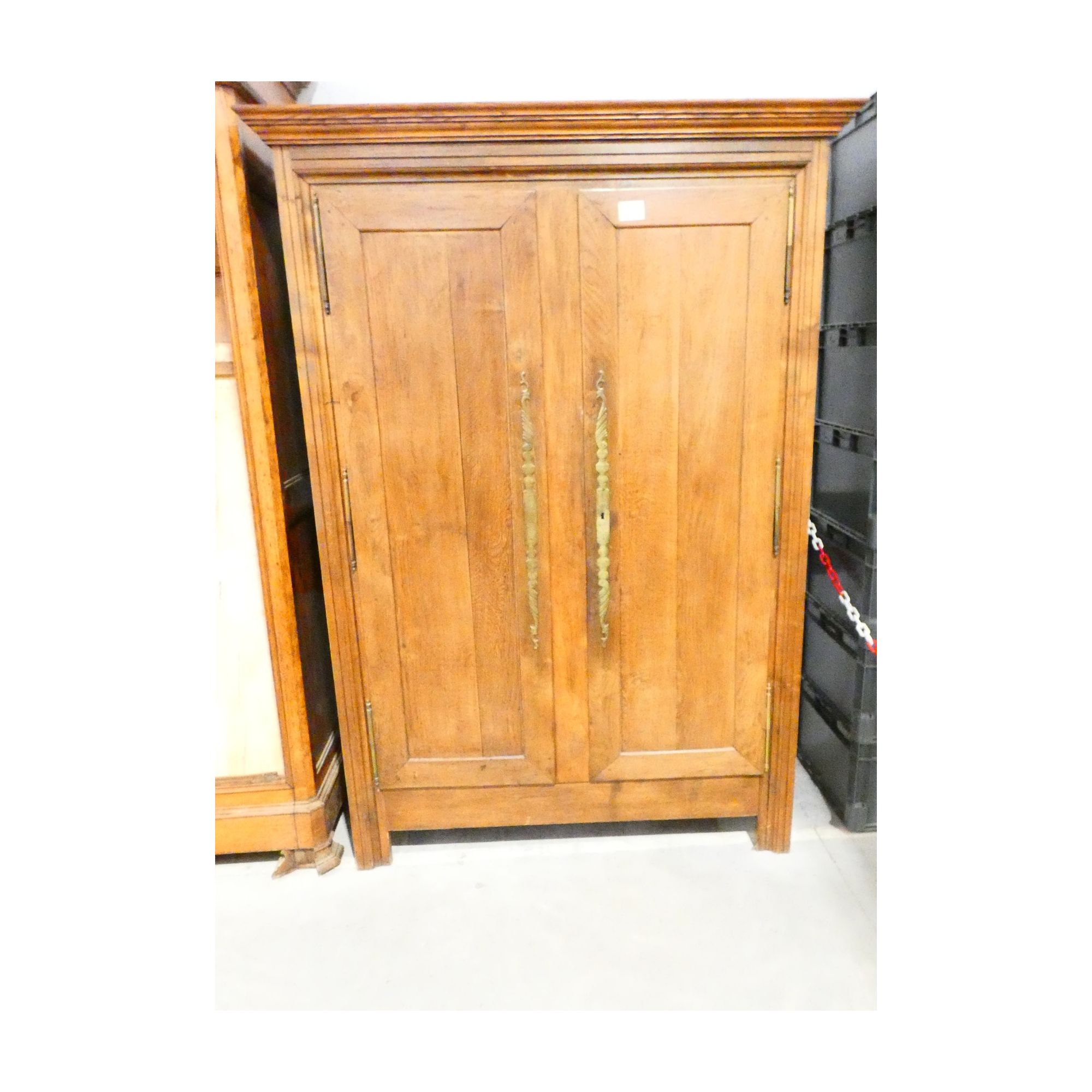 Oak Wardrobe with Key Oak Wardrobe with Key