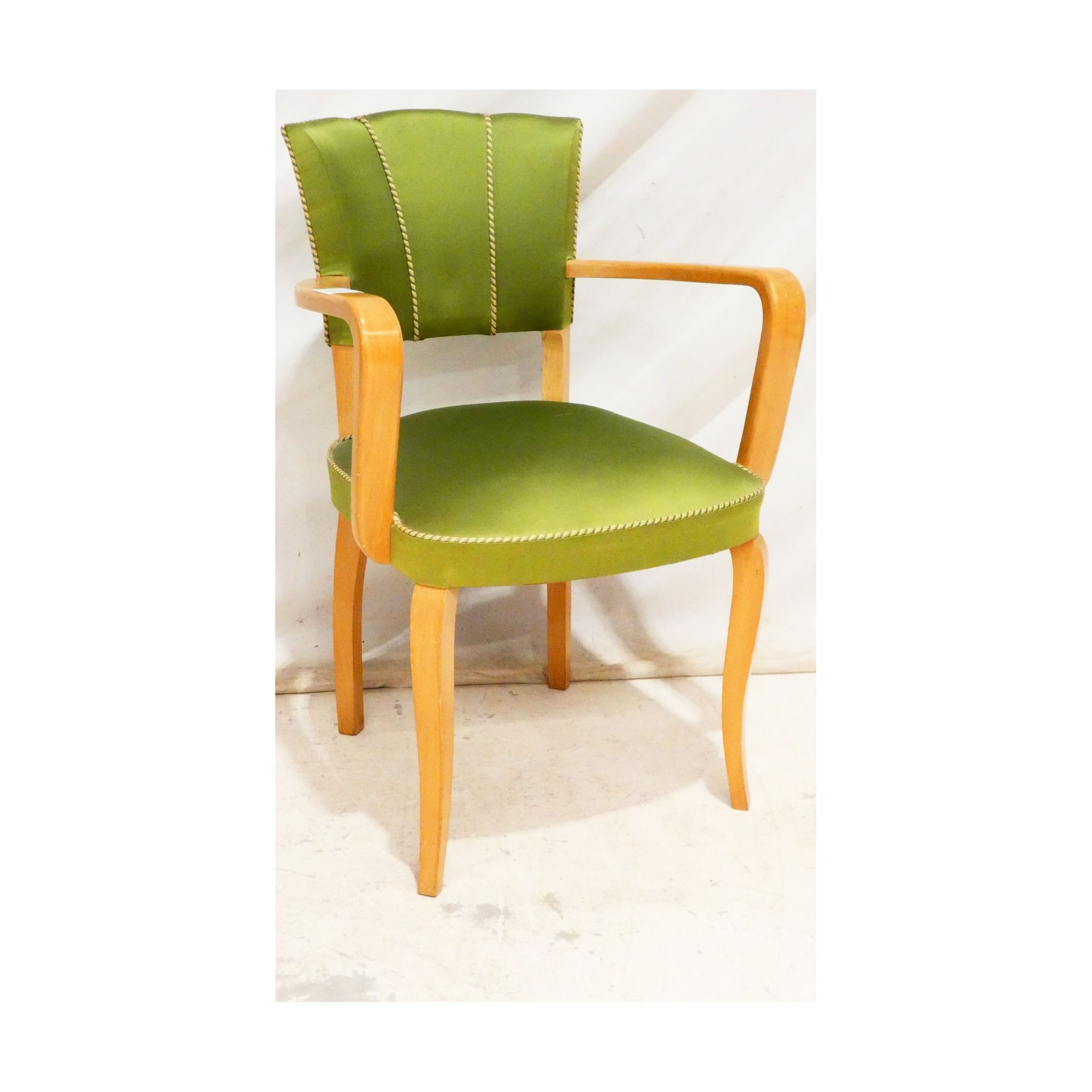 Fauteuil Art Déco Tapissé Vert Fauteuil Art Déco Tapissé Vert