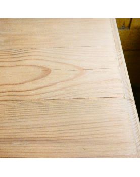 4-Drawer Chest of Drawers
