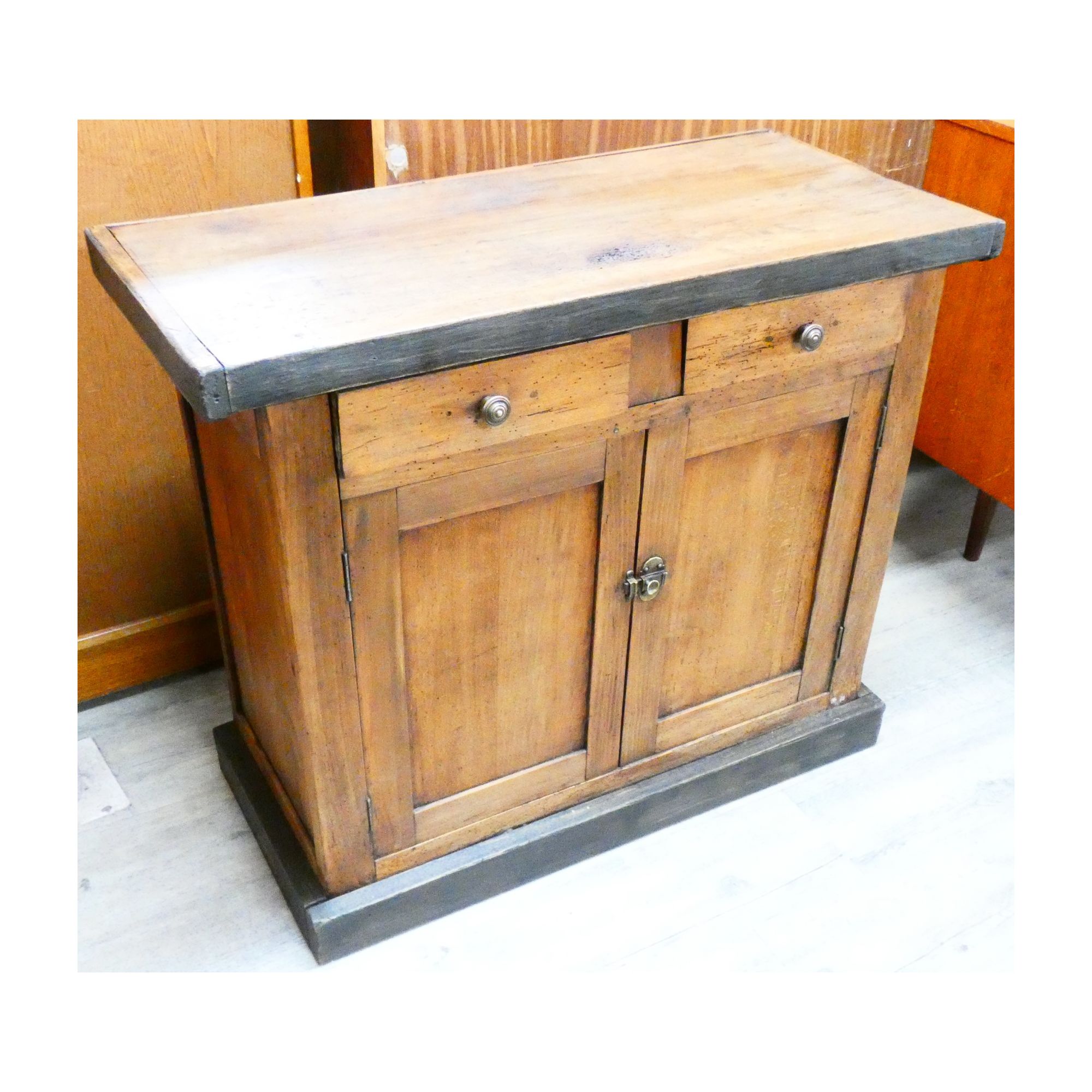 Small 2-Door 2-Drawer Sideboard Small 2-Door 2-Drawer Sideboard