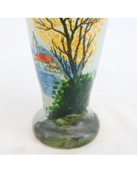 Vase Émaillé Décor Église dans le Goût de LEGRAS