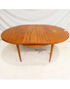 GPLAN Round Butterfly Extension Table