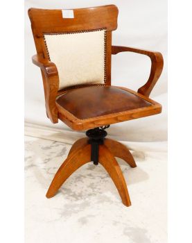American armchair