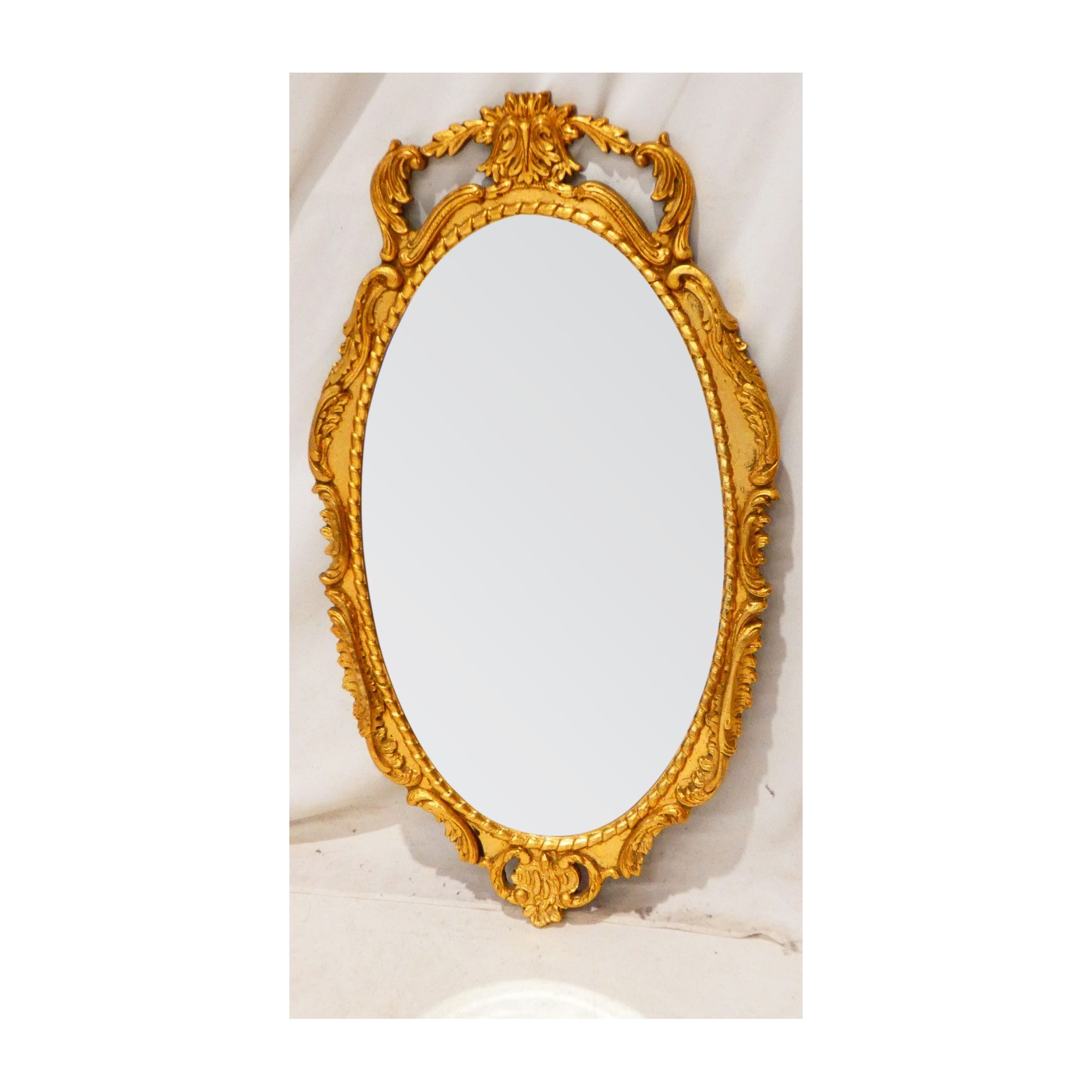 Oval Mirror with Gold Frame Oval Mirror with Gold Frame
