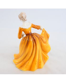 Sujet Elégante en Porcelaine Anglaise ROYAL DOULTON