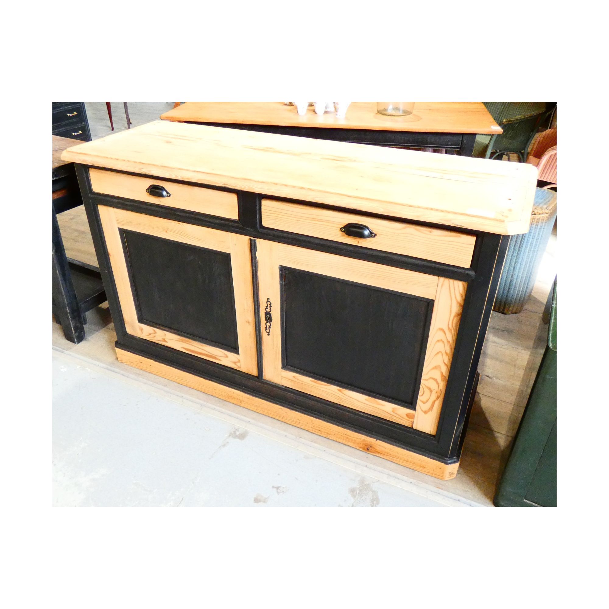 Black and Natural Fir Sideboard with 2 Drawers and 2 Doors Black and Natural Fir Sideboard with 2 Drawers and 2 Doors