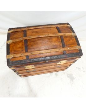 MOYNAT trunk