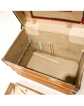 MOYNAT trunk